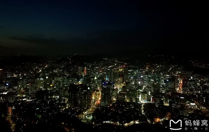 南山塔