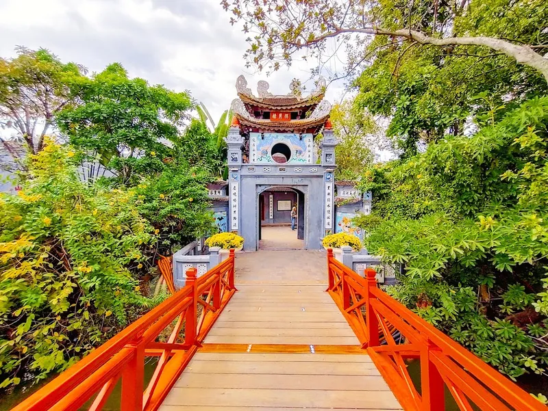 玉山祠(ゴックソン寺)