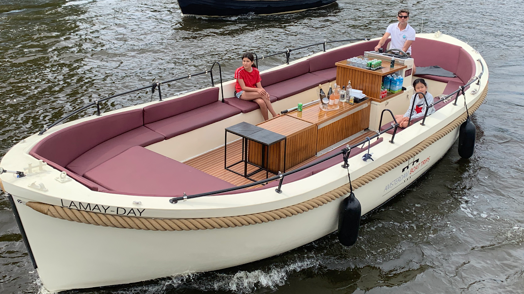Canal Cruise